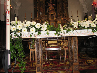 Altare in legno magistralmente lavorato